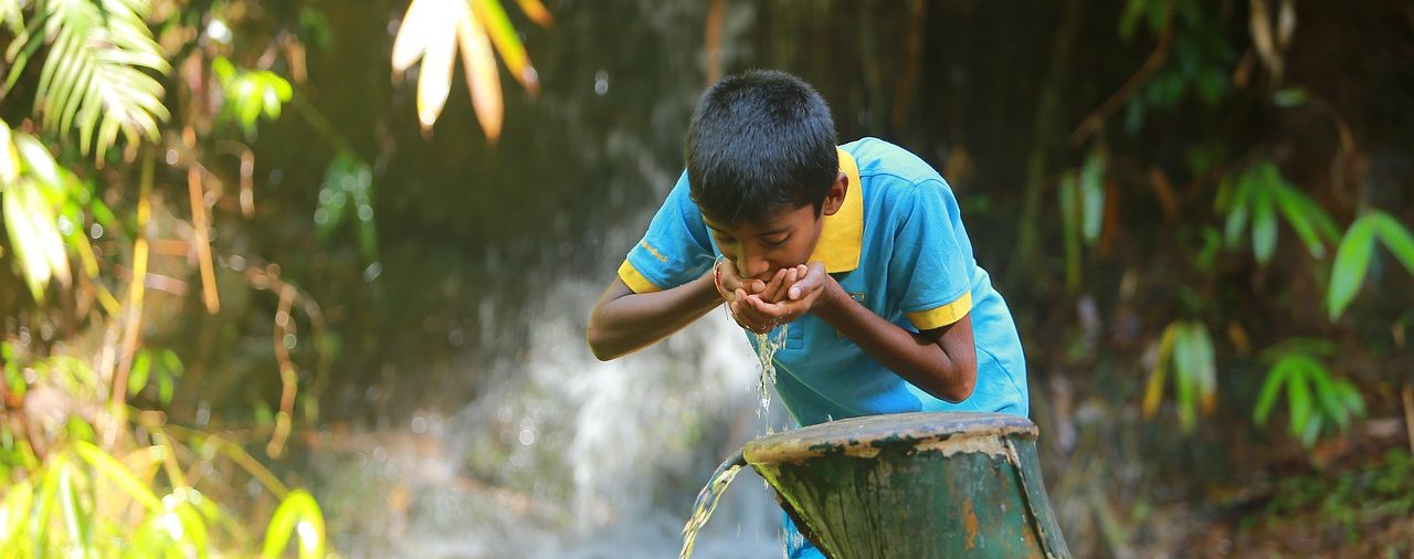 Aucun service élémentaire d'approvisionnement en eau potable - ce phénomène touche près de 570 millions d'enfants dans le monde